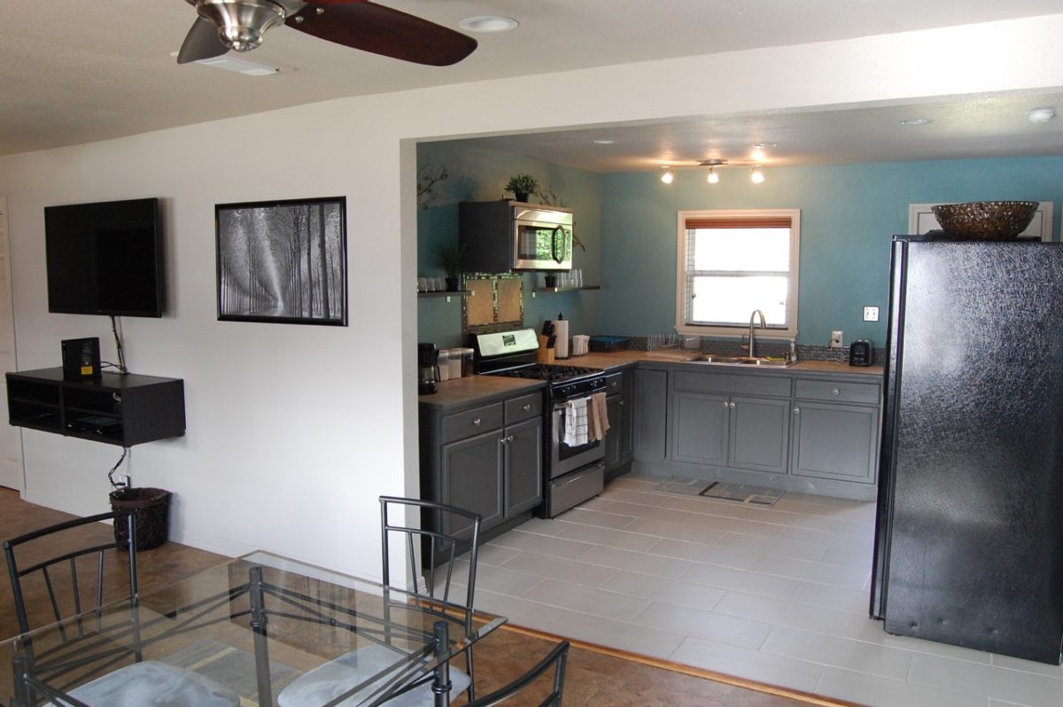 348Delz-Kitchen